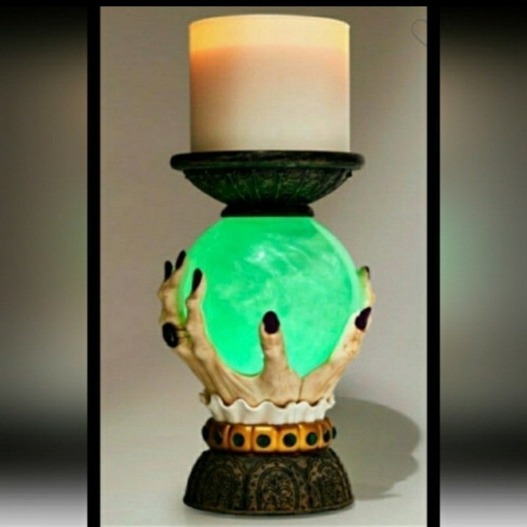 Bath & Bodyworks Fortune Teller Waterglobe Candle Holder - Picture 2 of 12